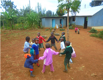 Pilot-project in Kenya with preschoolers (aged 3-6 years old) and robotics, developing play-based strategies for teachers in the classroom (2017/18).